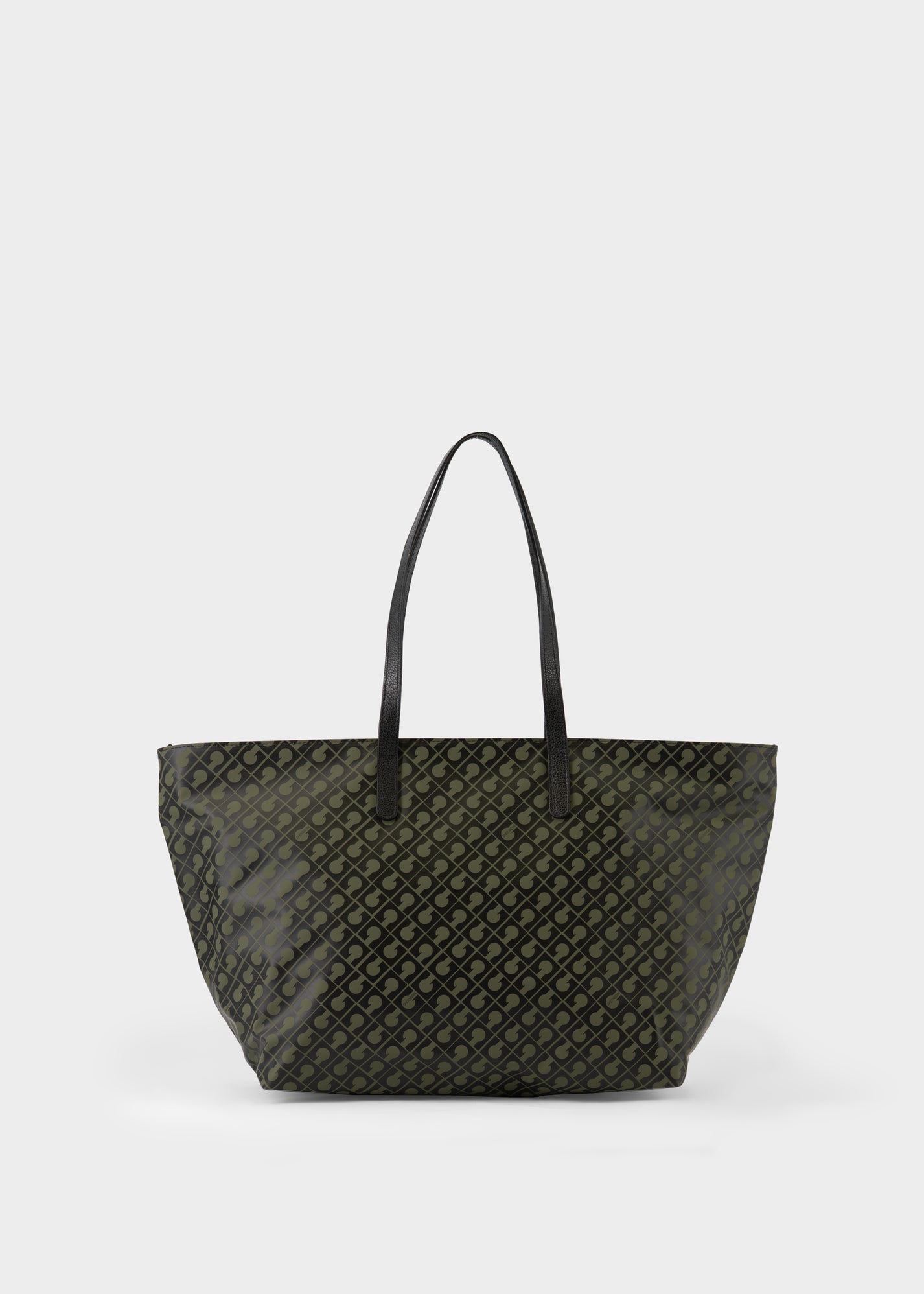 Large Shopper in Forest