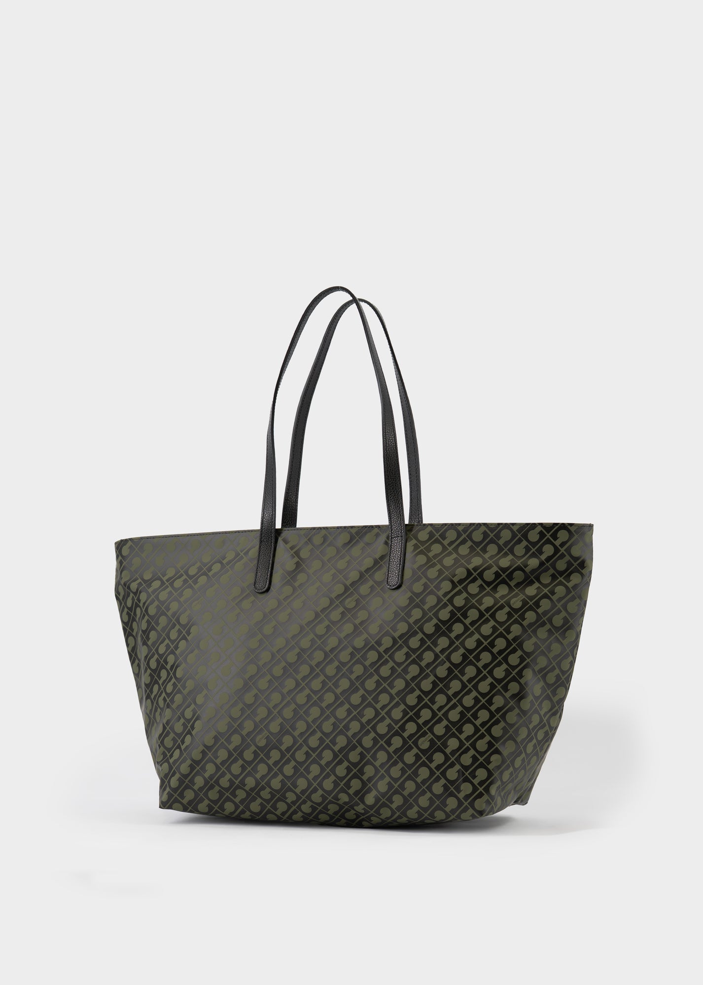 Large Shopper in Forest