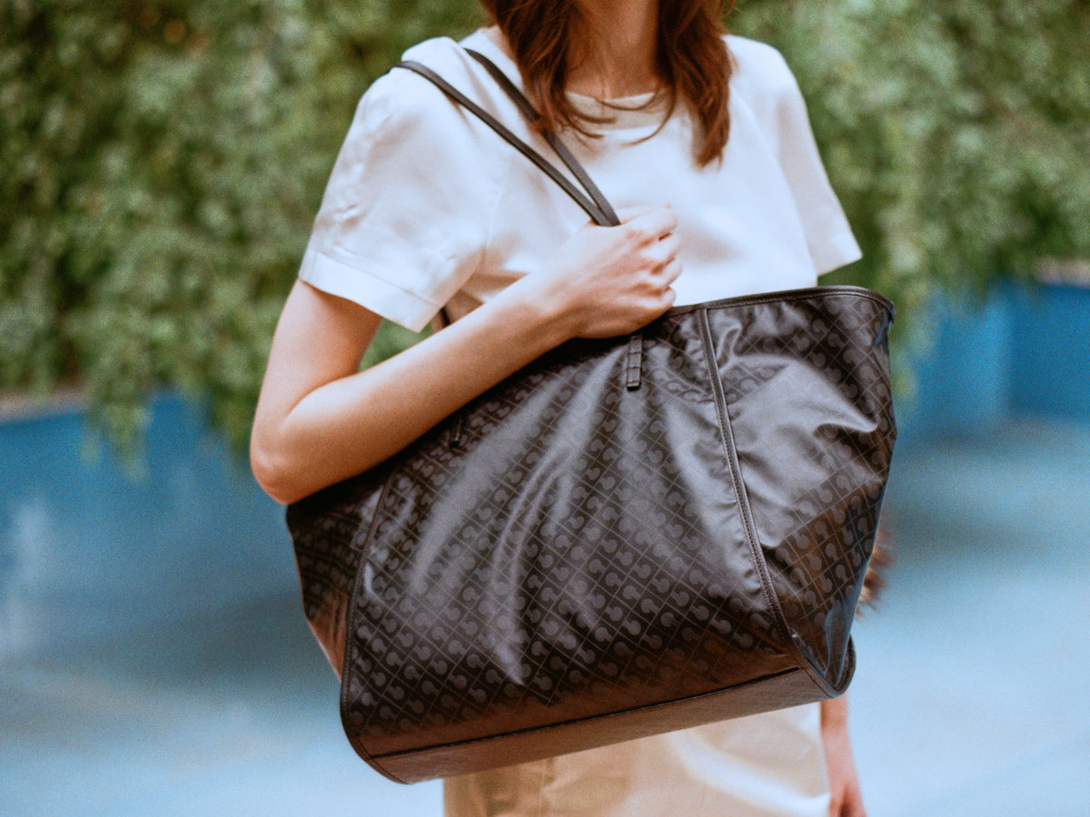 Tote Bag in Bordeaux Softy