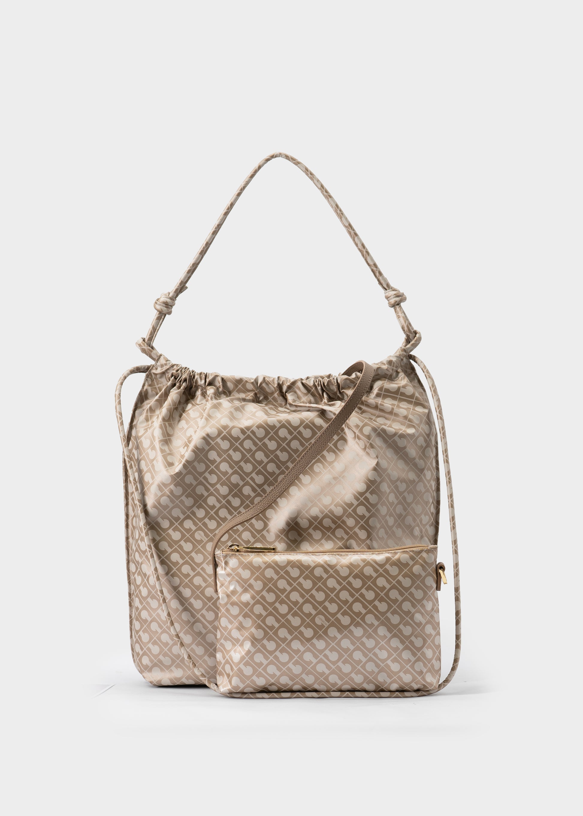 Medium Hobo in Softy Chalk White