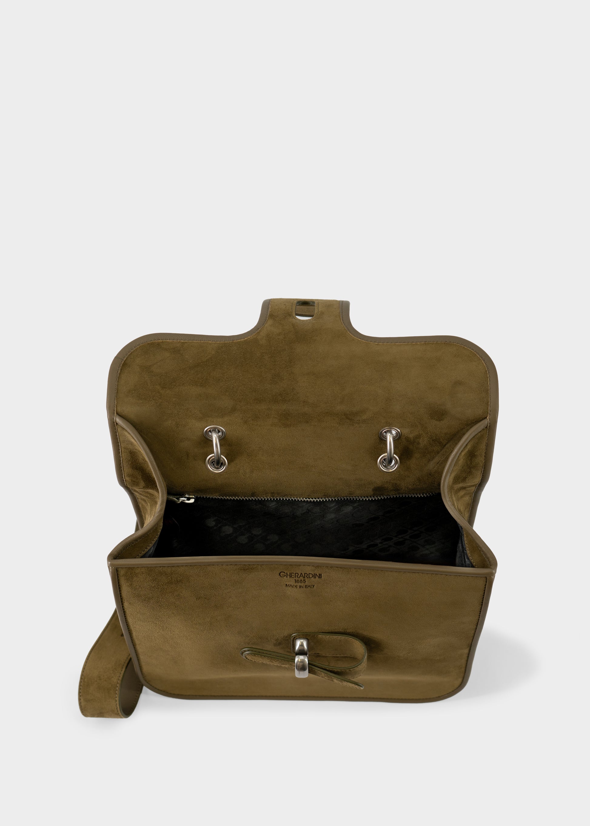 Bellona in Olive
