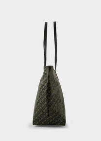 Large Shopper in Forest