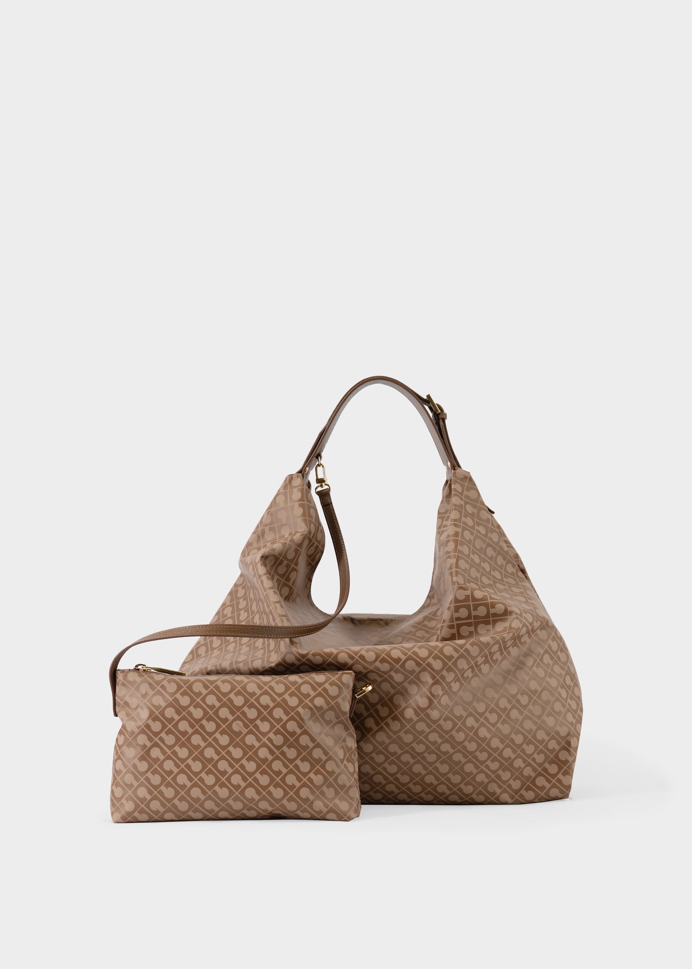 Classic Hobo in Chestnut