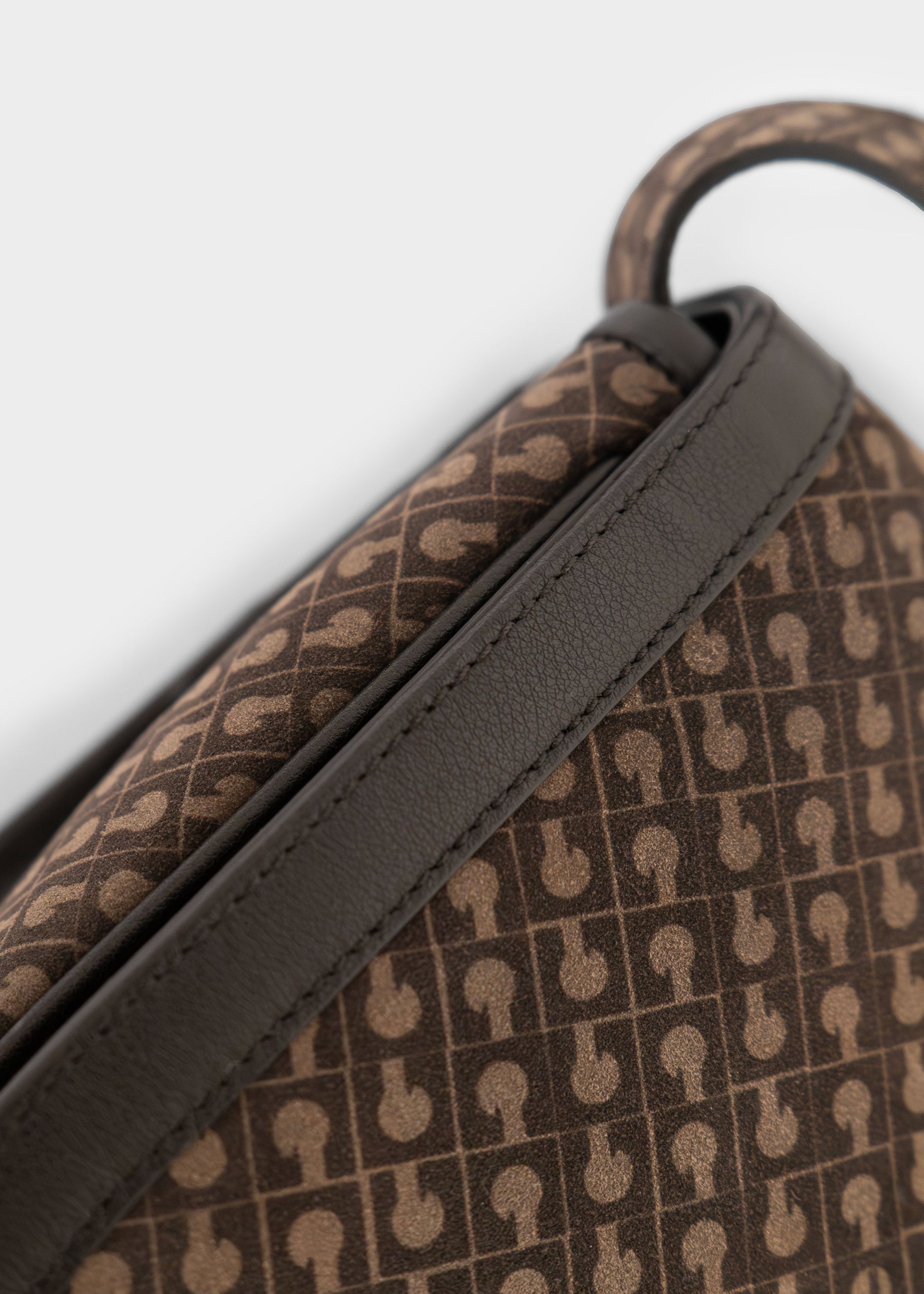 Borsa Saddle in Suede Monogrammata