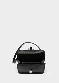 Borsa a Spalla Piccola con Patta in Naplak Nero