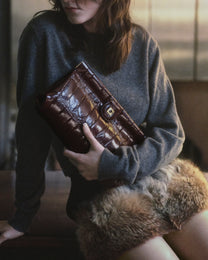 Dodici Dodici Clutch in Bordeaux Cocco